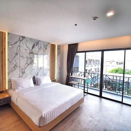 Sleep With Me Pattaya Hotel Exterior photo