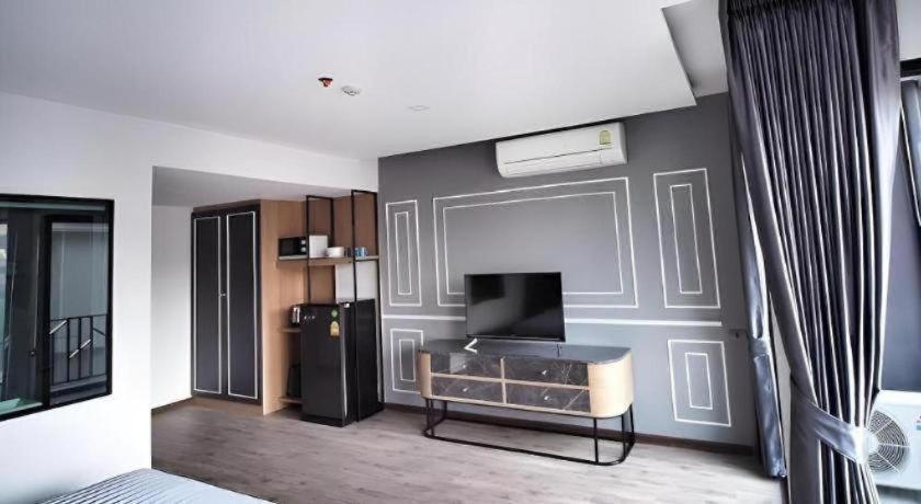 Sleep With Me Pattaya Hotel Exterior photo